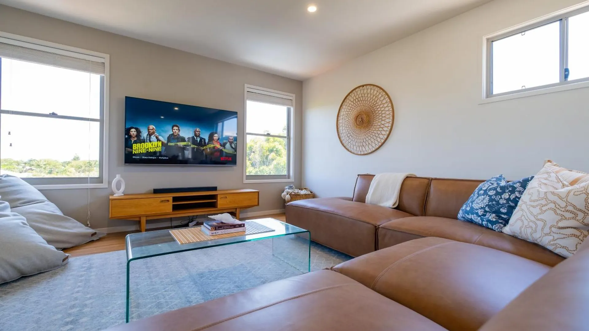 Holiday home Chic Coastal Home - 31 Orealla Sunrise Beach Australia