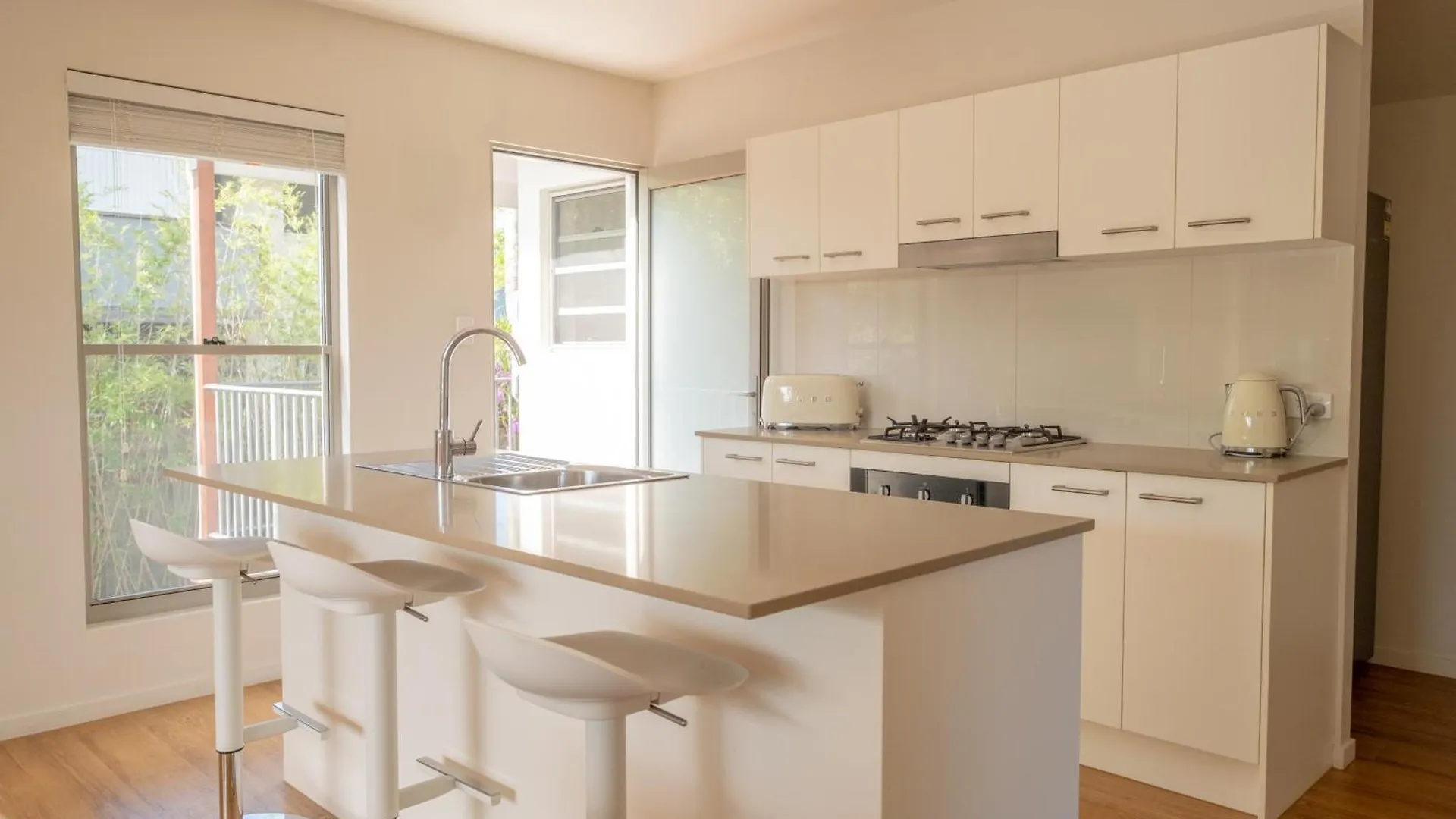 Holiday home Chic Coastal Home - 31 Orealla Sunrise Beach Australia
