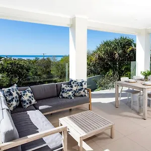  Holiday home Ultimate Noosa Six Bedroom Luxury With Waterslide!